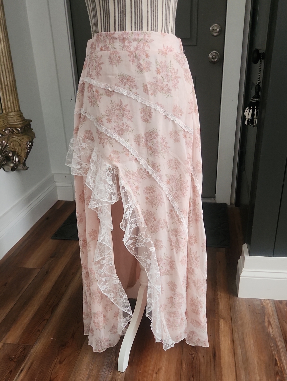 Baevely Romantic Lace-Trim Pink Floral Maxi Skirt With High Slit - S